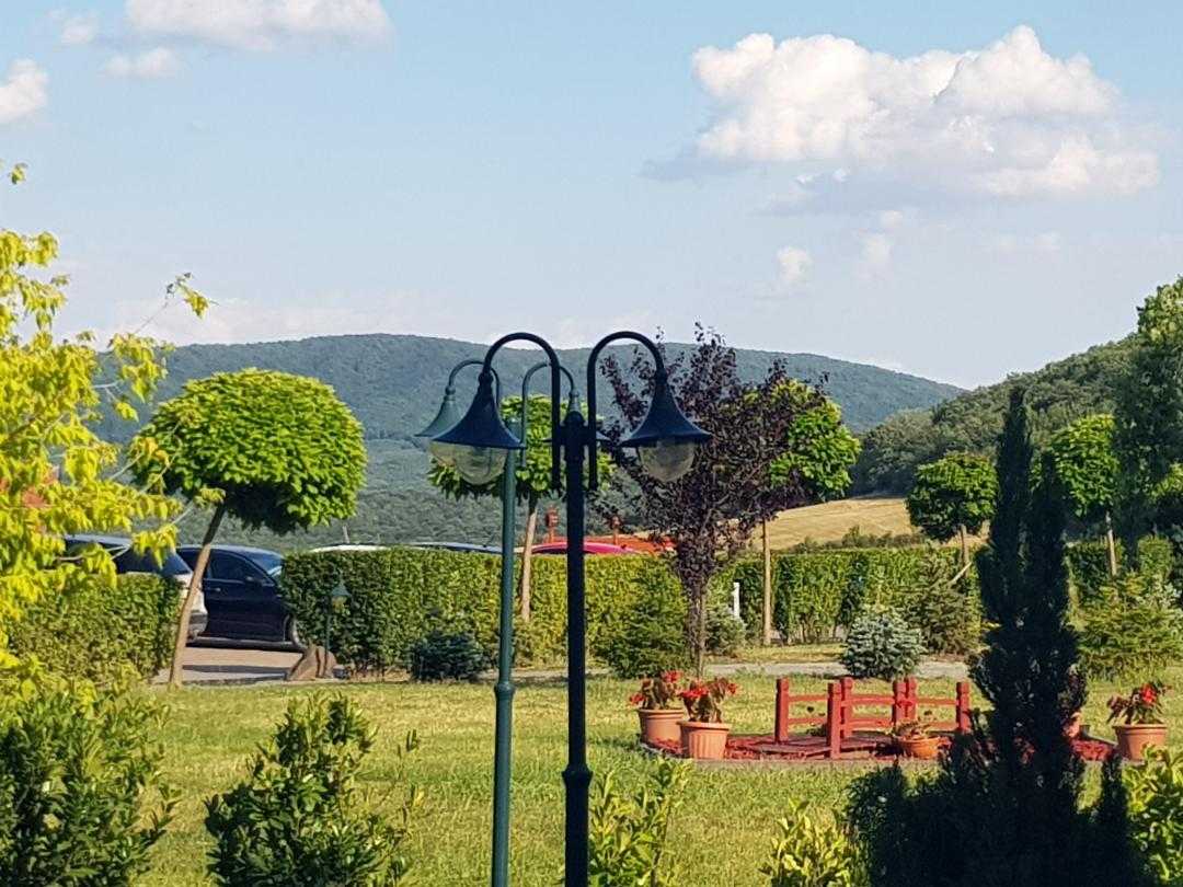 Hollókő, nógrádi táj, palócok